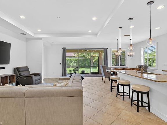 5th image of 16380 Aberdeen WAY