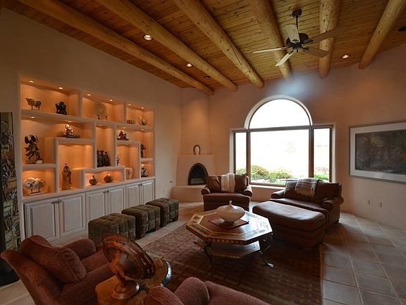 3rd image of 52 Los Cordovas Dr