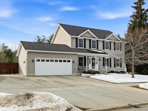 370 Independence Ave, Marysville, MI 48040