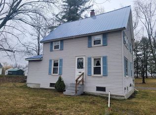 118 Skowhegan Rd, Fairfield, ME 04937