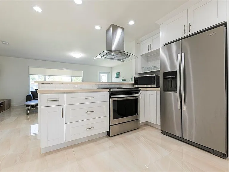 1162 Hayes St — Photo 25