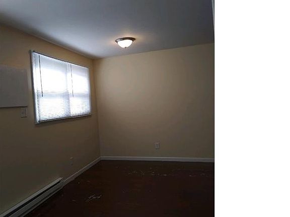 5th image of 3303 Sun Valley Ter APT 7
