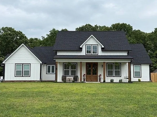 113 Charleston Pl, Mountain Home, AR 72653