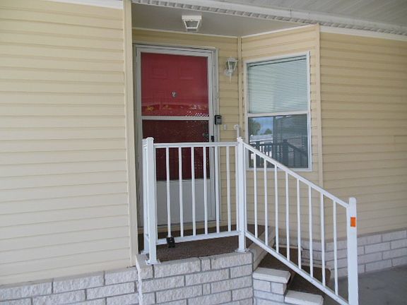 4th image of 913 E. Palm Valley Drive