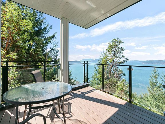 2nd image of 150 Mountain Dr