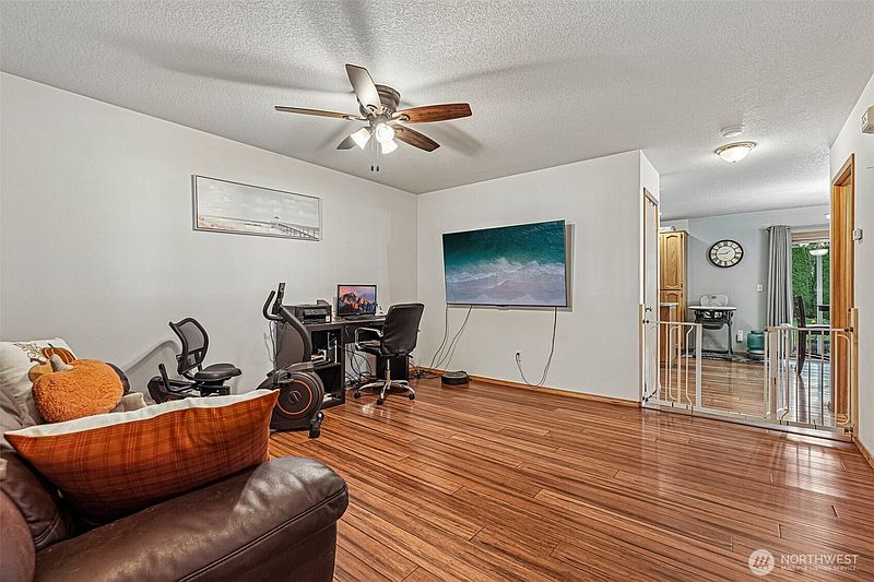 5th image of 1405 NE 12th Street