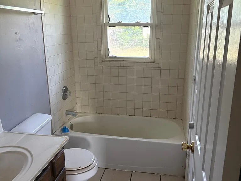 4605 Rice Rd — Photo 7