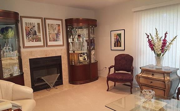 2nd image of 4069 Foxpointe Dr #1