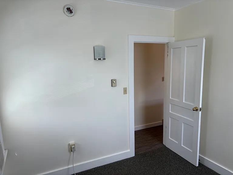 25 Lafayette Pl #D — Photo 3