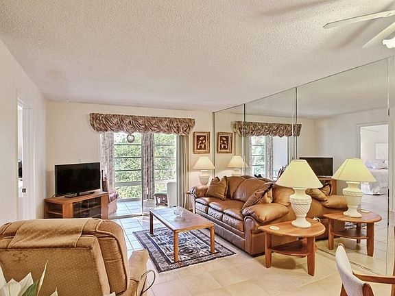 4th image of 1100 Ponce De Leon Cir