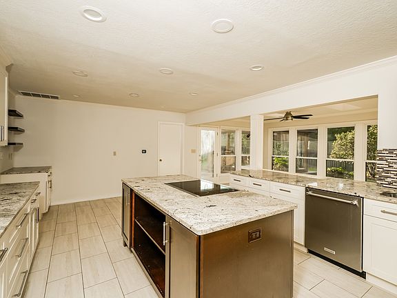 5th image of 6605 E 65th St