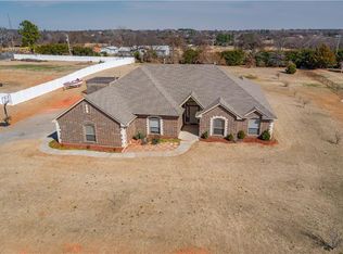 4370 Sundance Ln, Newalla, OK 74857
