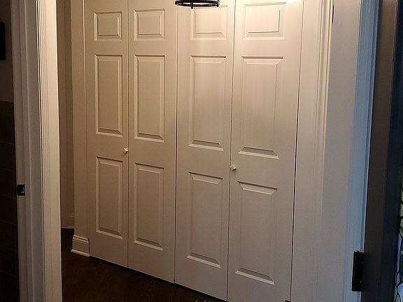 3rd image of 28 Cedarwood Ter