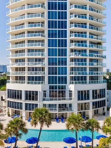 18671 Collins Ave #202 — Photo 5