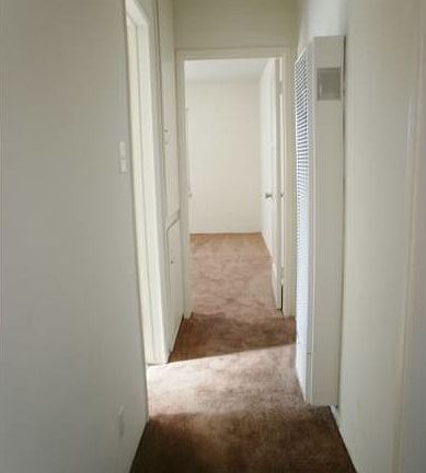 5th image of 17049 Vanowen St APT 8