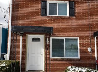 406 Sharon Rd APT A, Coraopolis, PA 15108