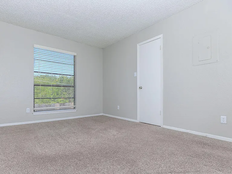 Villas at Alameda — Photo 43