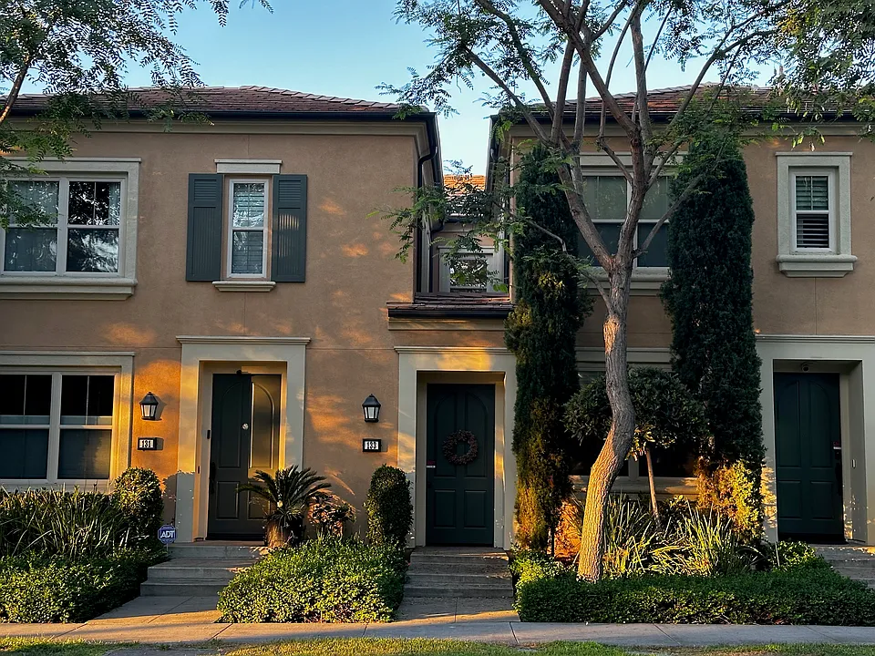 133 Lamplighter