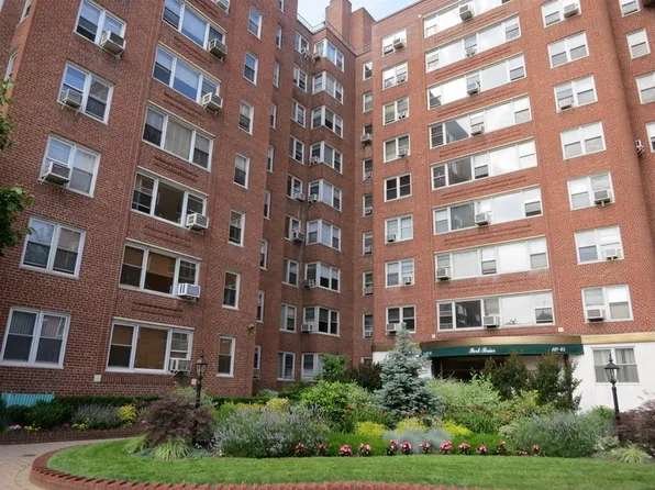 110-45 Queens Boulevard image 1 of 9