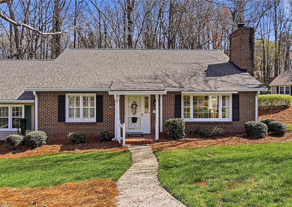 1st image of 29 Brownstone Ln