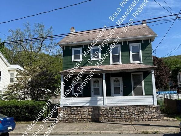 111 W Grand Ave