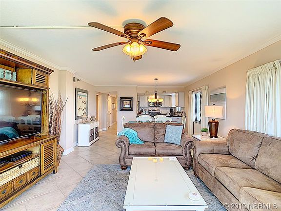 4th image of 5301 S Atlantic Ave #100