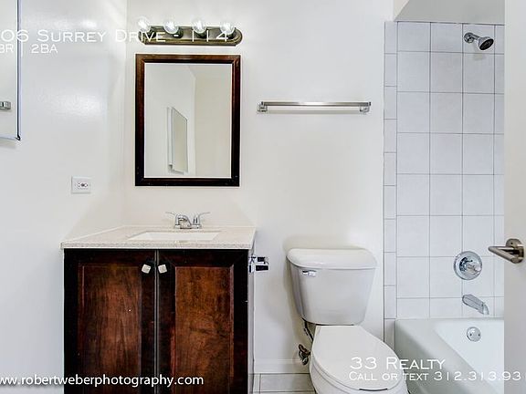 5th image of 106 Surrey Dr #114