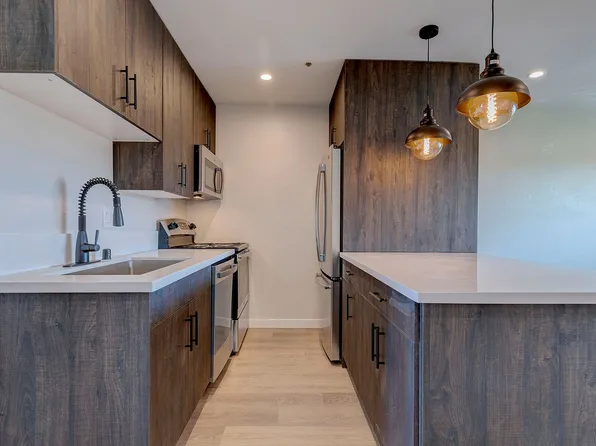 1937 Sunset Circle, 1937 Sunset Cir APT 14, Henderson, NV 89011