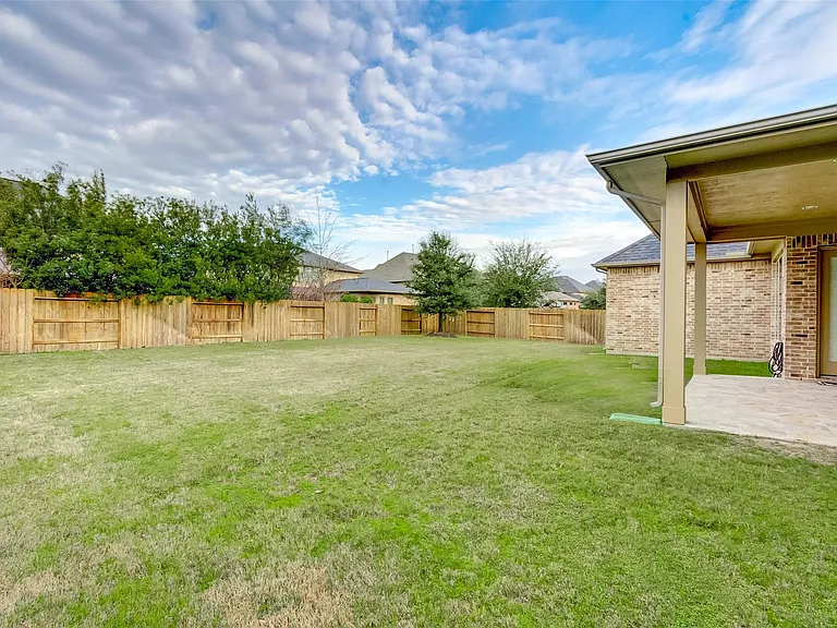 10307 Latta Creek Dr — Photo 49