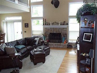 3rd image of 33894 Crown Colony Dr