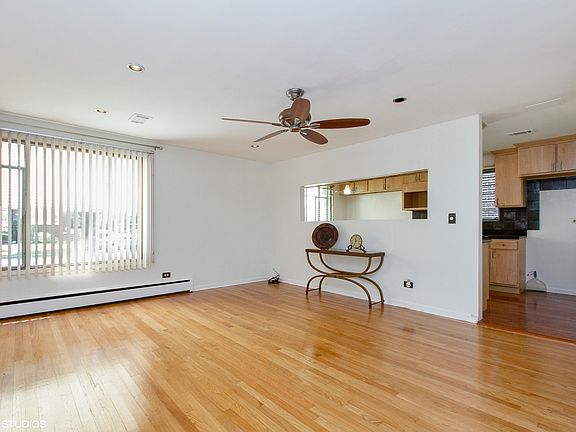 2nd image of 9316 S Rhodes Ave
