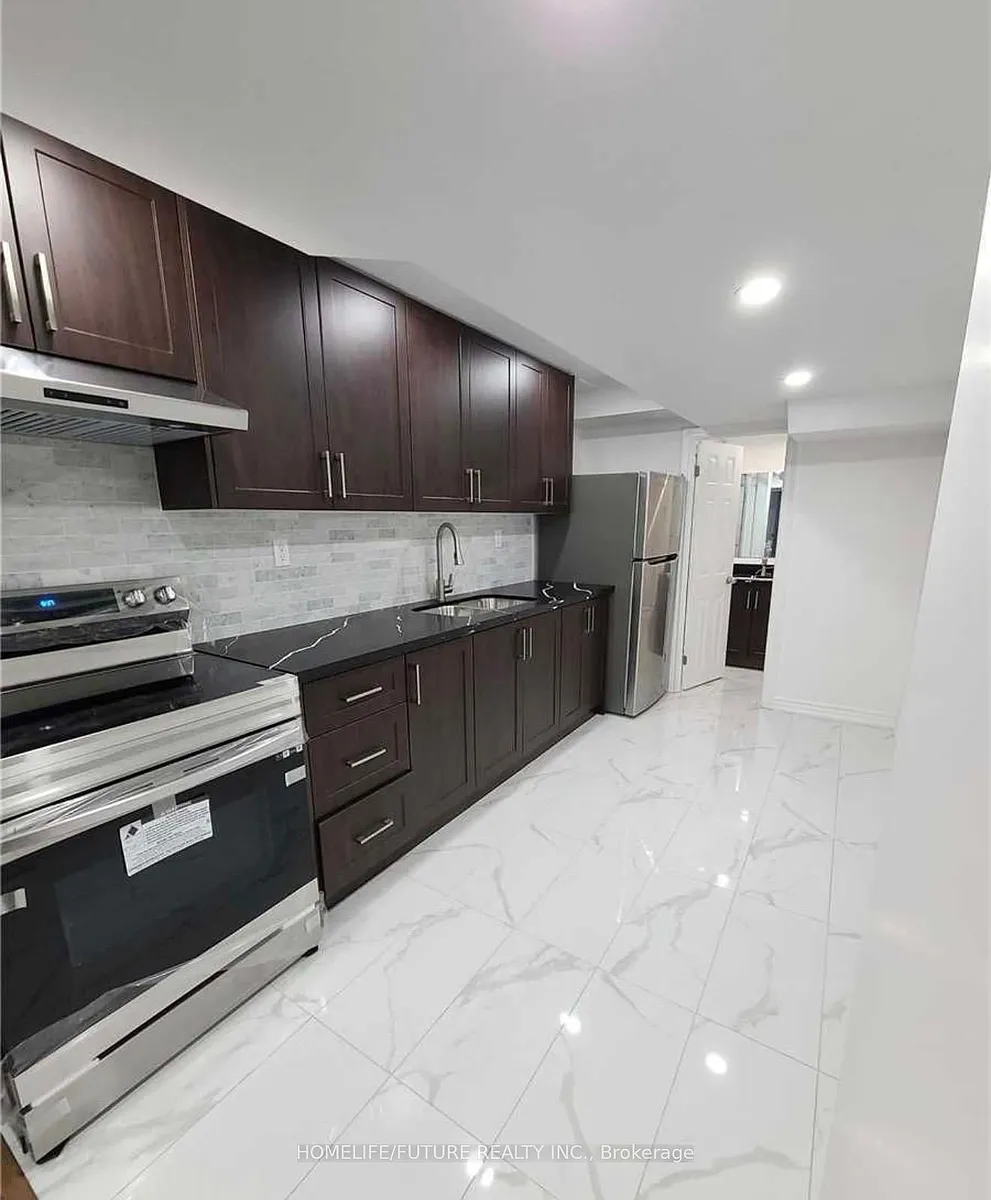 Building Photo - 12 Reign Ln #BASEMENT