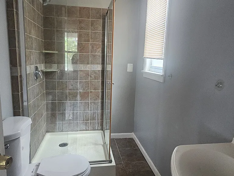 5112 Rolston Ave — Photo 8