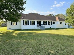 102 Foxcroft Rd, Suffolk, VA 23435