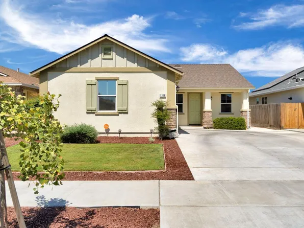 1316 Greenbrier Dr, Hanford, CA 93230
