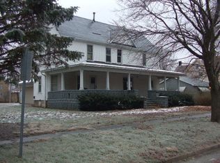 229 W Vine St, Piper City, IL 60959