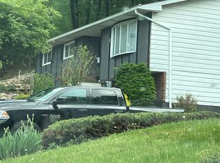 2028 Reservoir Rd, Reading, PA 19604