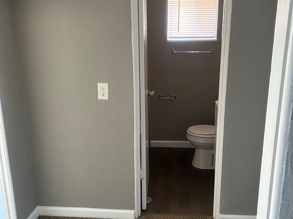 3rd image of 1033 Forest Ct #6