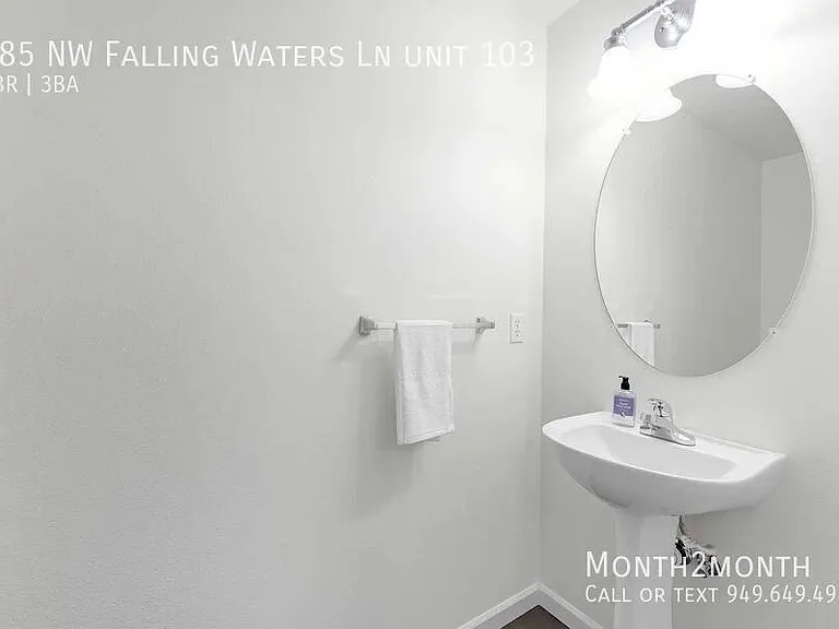 685 NW Falling Waters Ln #103 — Photo 29
