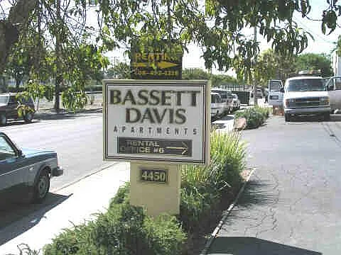4450 Bassett St #7 — Photo 8