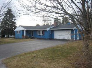 24 Newton Rd, Bath, ME 04530