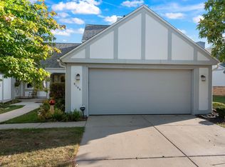 9166 N Briarwood Ct, Milwaukee, WI 53217