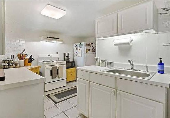 4th image of 1312 1/2 Short St