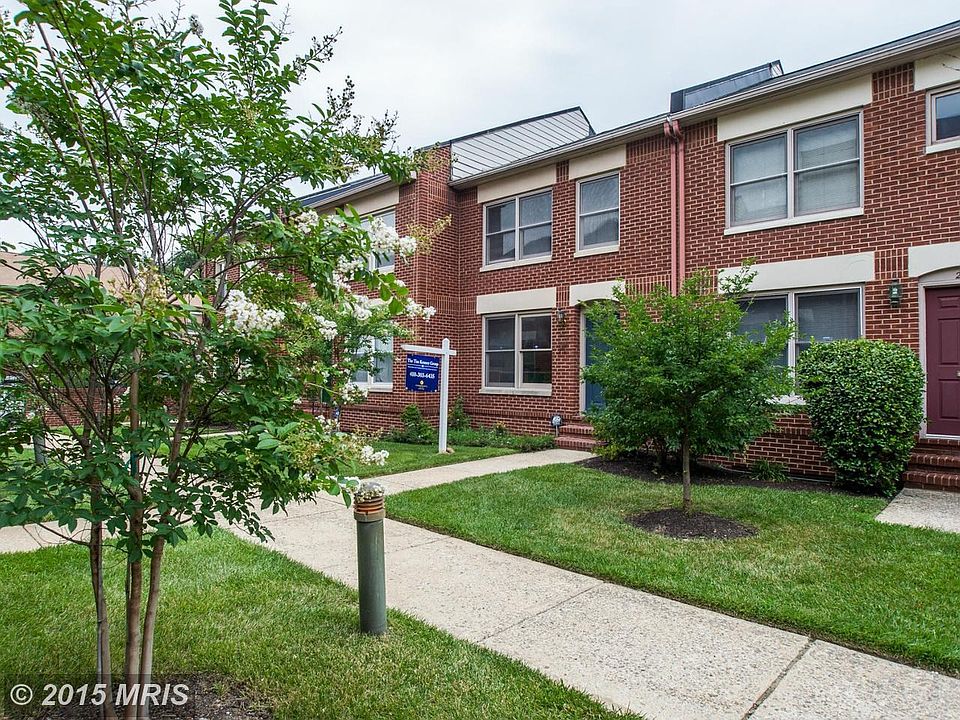 Great Location! Close to UMMC, Stadiums & Downtown