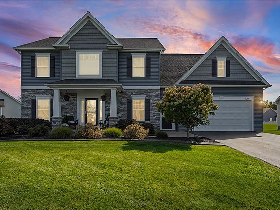 2nd image of 1381 Meadow Breeze Ln