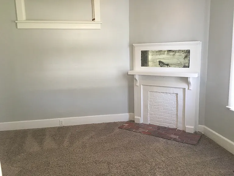 1526 Habersham St — Photo 8