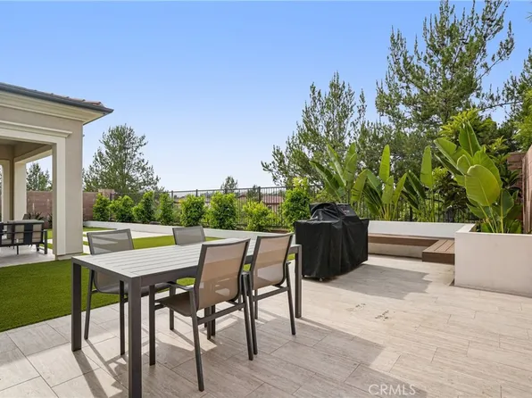 63 Longchamp, Irvine, CA 92602