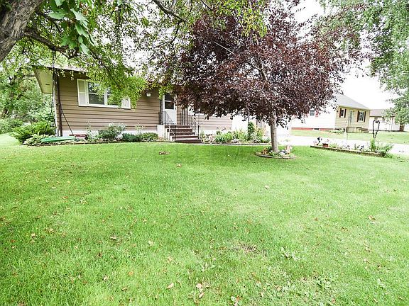 3rd image of 606 Eglon Ave SE