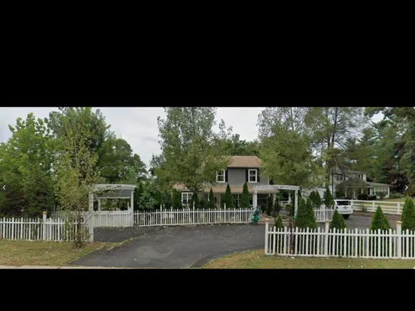 2535 Barracks Rd #4, Charlottesville, VA 22901