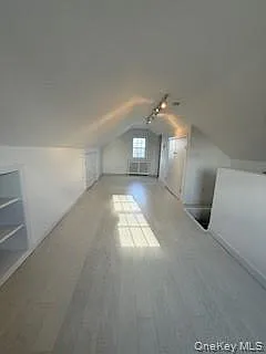 733 E Walnut St #UPPER — Photo 12